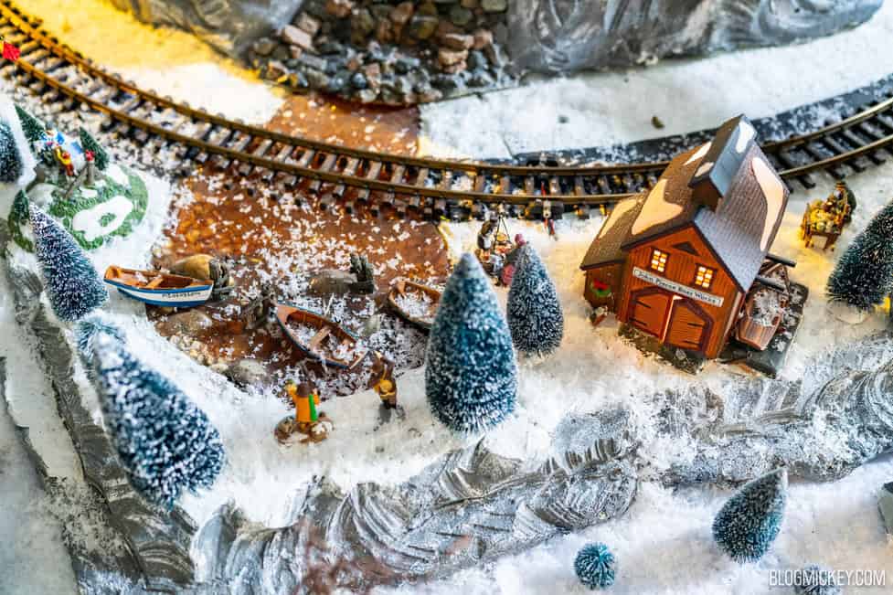 Photo Tour of the Miniature Village Set Featuring Frozen
